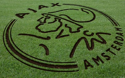 广发体育动态-B席这庆祝太淡定了吧