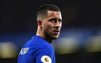 广发体育动态-门迪面对头球攻门托出横梁